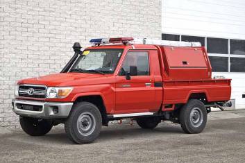 TOYOTA LANDCRUISER 4X4 FIRE TRUCK