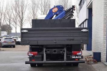 MAN TGM 18.330 BB 4X2 CREW CAB WITH CRANE