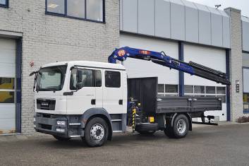 MAN TGM 18.330 BB 4X2 CREW CAB WITH CRANE
