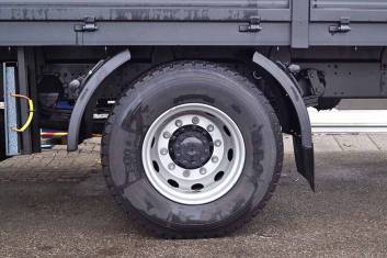 MAN TGM 18.330 BB 4X2 CREW CAB WITH CRANE