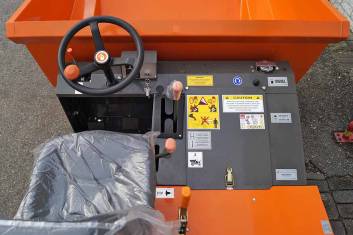 AUSA D150RM 4X2 FRONT DUMPER