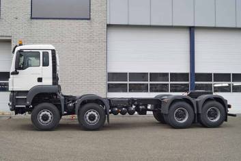 MAN TGS 41.440 BB-WW 8x8 CHASSIS CABIN