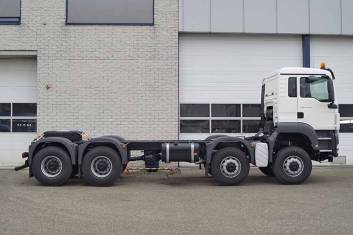 MAN TGS 41.440 BB-WW 8x8 CHASSIS CABIN
