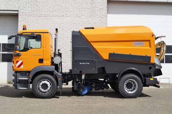 MAN TGM 18.240 4X2 SWEEPER TRUCK R