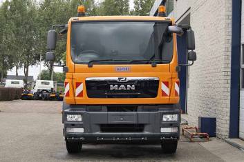 MAN TGM 18.240 4X2 SWEEPER TRUCK R