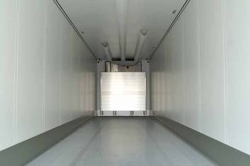 SCHMITZ-CARGOBULL SKO 24/L 13.4 FP60 COOL REEFER