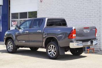 TOYOTA HILUX 2.4 D4D EXECUTIVE AT