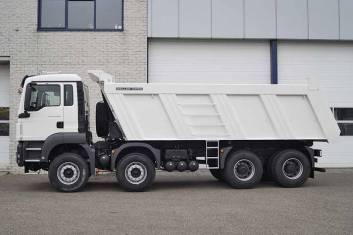 MAN TGS 41.400 BB-WW 8X4 TIPPER TRUCK