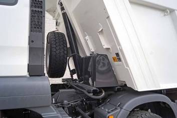 MAN TGS 41.400 BB-WW 8X4 TIPPER TRUCK