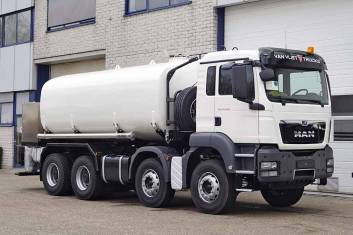 MAN TGS 41.400 BB-WW 8X4 FUEL TANK TRUCK