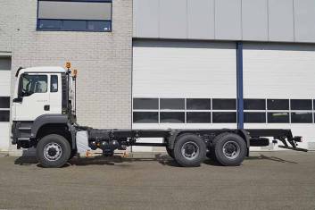 MAN TGS 33.400 BB-WW 6X6 CHASSIS CABIN