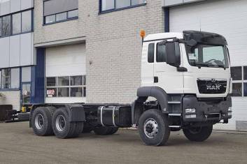 MAN TGS 33.400 BB-WW 6X6 CHASSIS CABIN