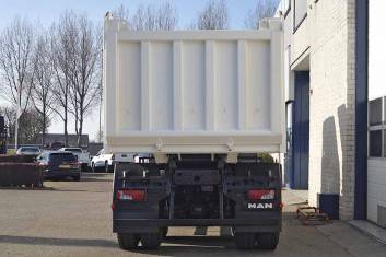 MAN TGS 40.400 BB-WW 6X4 TIPPER TRUCK