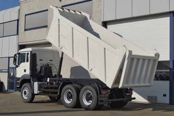 MAN TGS 40.400 BB-WW 6X4 TIPPER TRUCK