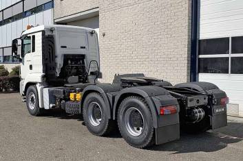 MAN TGS 33.480 BBS-WW AT ADR 6X4 TRACTOR HEAD
