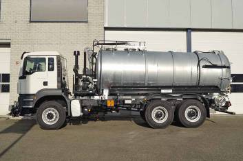MAN TGS 40.400 BB-WW 6X4 VACUUM TANKER