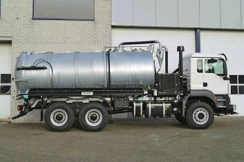 MAN TGS 40.400 BB-WW 6X4 VACUUM TANKER