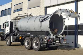 MAN TGS 40.400 BB-WW 6X4 VACUUM TANKER