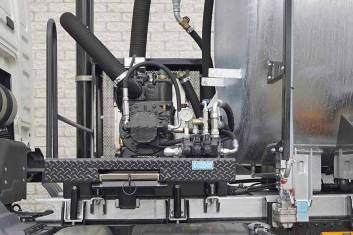 MAN TGS 40.400 BB-WW 6X4 VACUUM TANKER
