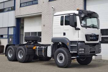 MAN TGS 40.480 BBS-WW AT 6X6 TRACTOR HEAD