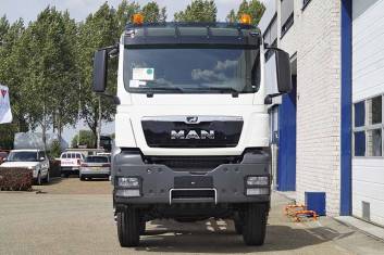 MAN TGS 41.400 BB-WW 8X8 CHASSIS CABIN