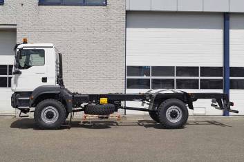 MAN TGM 18.240 BB 4X4 CHASSIS CABIN LHD
