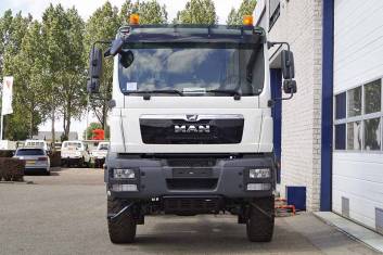MAN TGM 18.240 BB 4X4 CHASSIS CABIN LHD