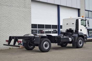 MAN TGM 18.240 BB 4X4 CHASSIS CABIN RHD