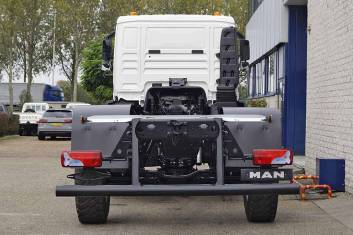 MAN TGM 18.240 BB 4X4 CHASSIS CABIN RHD