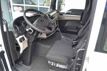 MAN TGS 33.400 BB-WW 6X4 CHASSIS CABIN