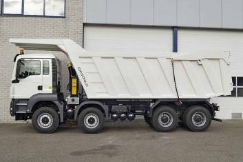 MAN TGS 41.400 BB-WW 8X4 TIPPER TRUCK