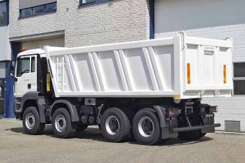 MAN TGS 41.400 BB-WW 8X4 TIPPER TRUCK