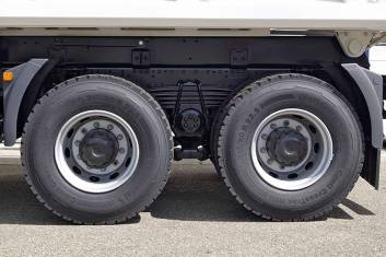 MAN TGS 41.400 BB-WW 8X4 TIPPER TRUCK