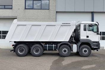 MAN TGS 41.400 BB-WW 8X4 TIPPER TRUCK