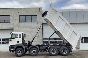 MAN TGS 41.400 BB-WW 8X4 TIPPER TRUCK