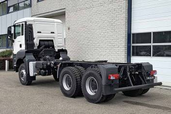 MAN TGS 33.400 BB-WW 6X6 CHASSIS CABIN