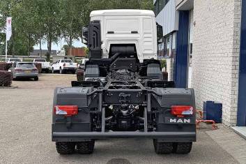 MAN TGS 33.400 BB-WW 6X6 CHASSIS CABIN