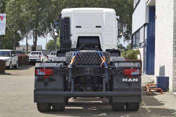 MAN TGS 41.400 BB-WW 8X4 CHASSIS CABIN