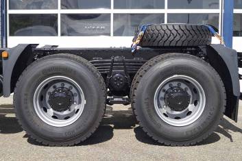 MAN TGS 41.400 BB-WW 8X4 CHASSIS CABIN