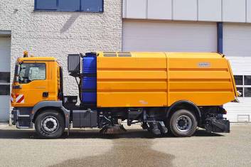 MAN TGM 18.330 BB 4X2 AIRPORT SWEEPER TRUCK