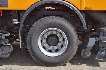 MAN TGM 18.330 BB 4X2 AIRPORT SWEEPER TRUCK