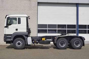 MAN TGS 33.400 BBS-WW 6X4 TRACTOR HEAD