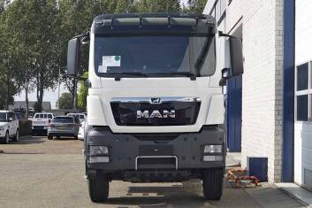 MAN TGS 33.400 BBS-WW 6X4 TRACTOR HEAD