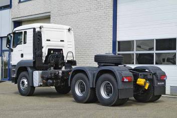MAN TGS 33.400 BBS-WW 6X4 TRACTOR HEAD