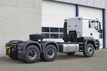 MAN TGS 33.400 BBS-WW 6X4 TRACTOR HEAD
