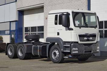 MAN TGS 33.400 BBS-WW 6X4 INTARDER TRACTOR HEAD