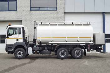 MAN TGS 33.360 BB-WW 6X4 FUEL TANK TRUCK
