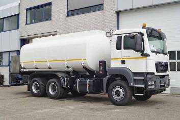 MAN TGS 33.360 BB-WW 6X4 FUEL TANK TRUCK