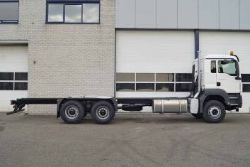 MAN TGS 33.400 BB-WW 6x4 CHASSIS CABIN