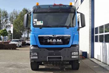 MAN TGS 41.400 BB-WW 8X4 FLATBED WITH CRANE